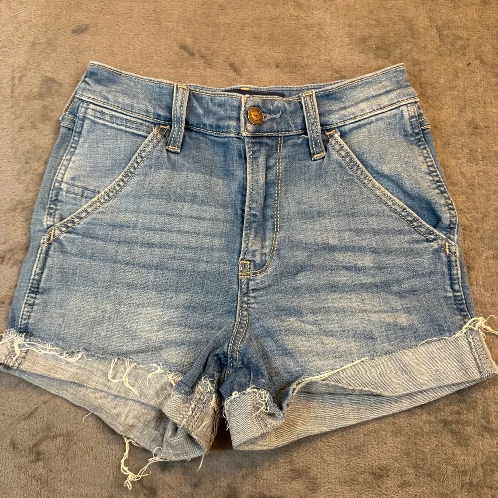 Hollister High Rise Short 3 Denim‎ Womens Size 0 Blue Advanced Stretch Cut Off